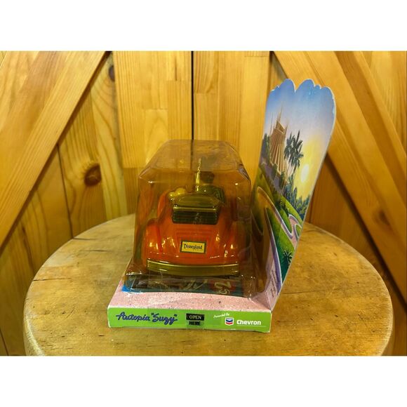 Chevron Disneyland Collectible Car The Autopia Cars Suzy Orange (6140) - Picture 2 of 6
